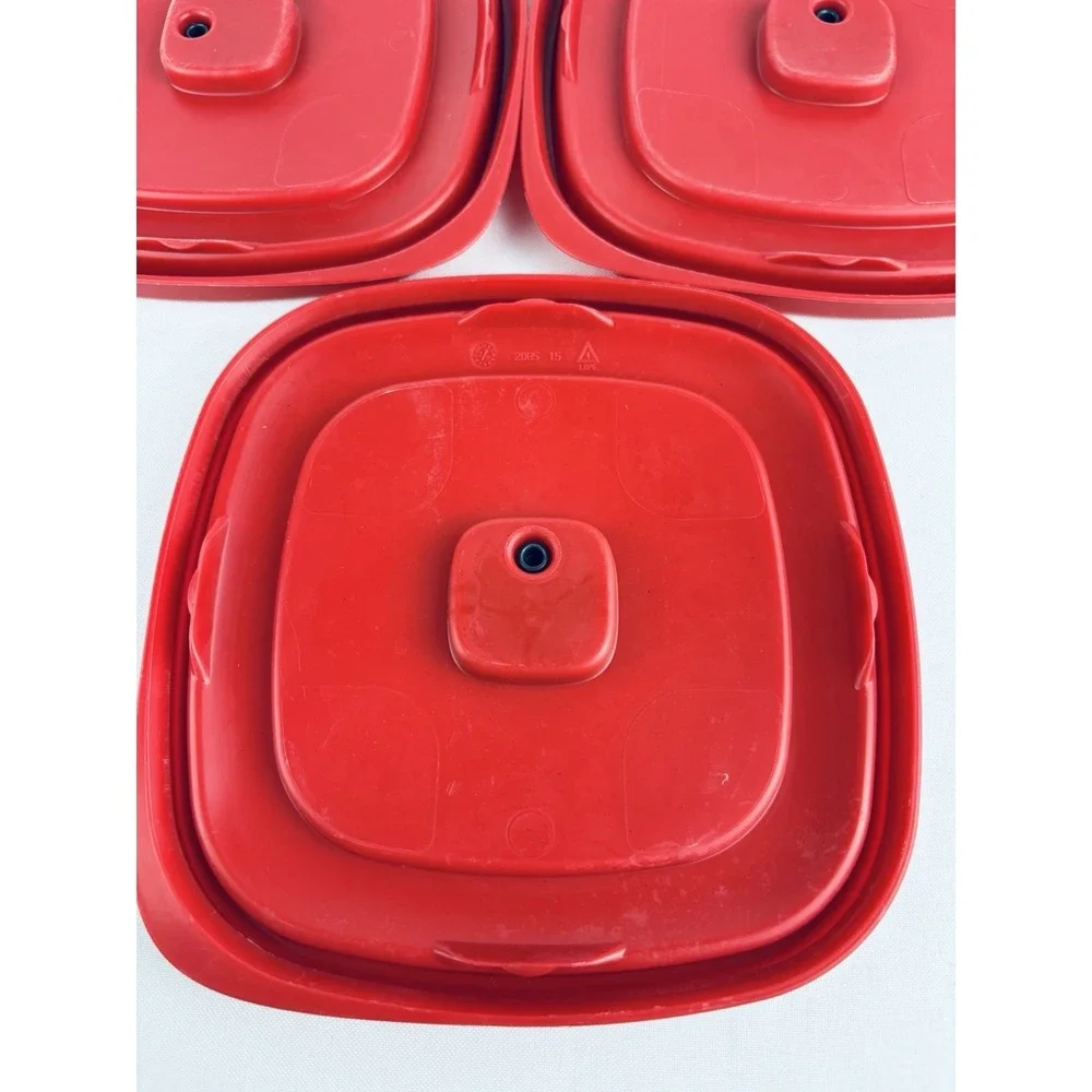 Rubbermaid Easy Find‎ Vented Replacement Red Lids ONLY 6.5